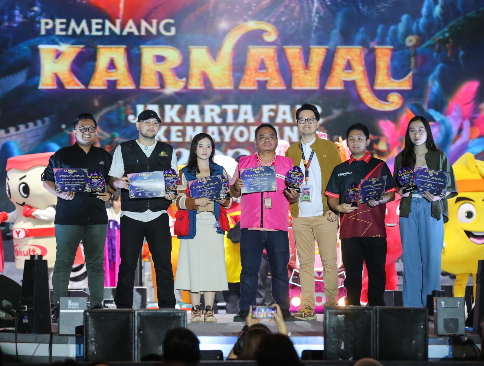 Daftar Pemenang Parade Karnaval Jakarta Fair 2026, Fruta Gummy Raih Juara 1