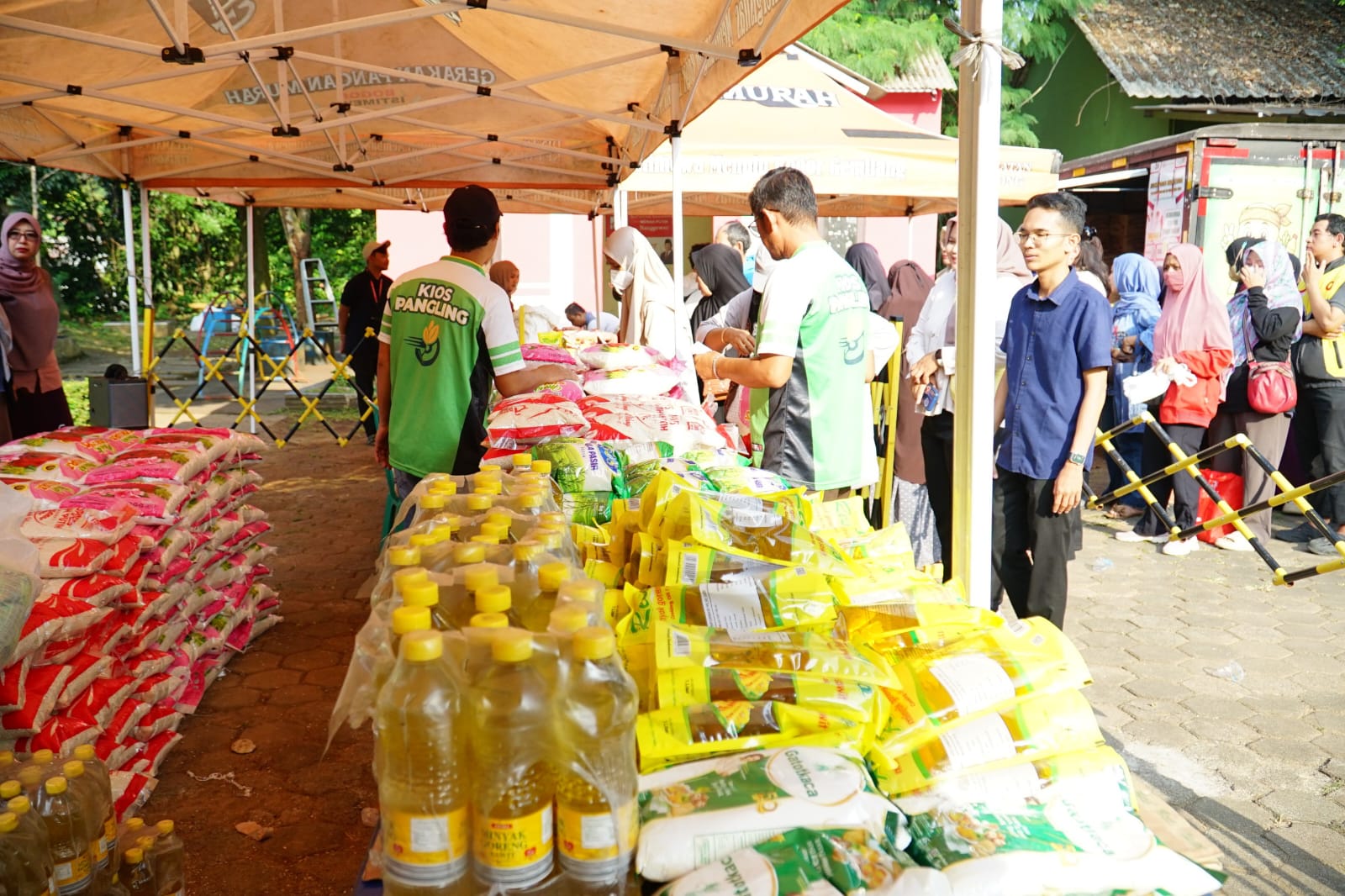 Gerakan Pangan Murah di Cibinong Bantu Warga Dapatkan Sembako Berkualitas dengan Harga Terjangkau