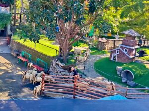Farmhouse Lembang, Wisata Bernuansa Eropa yang Selalu Jadi Favorit Wisatawan
