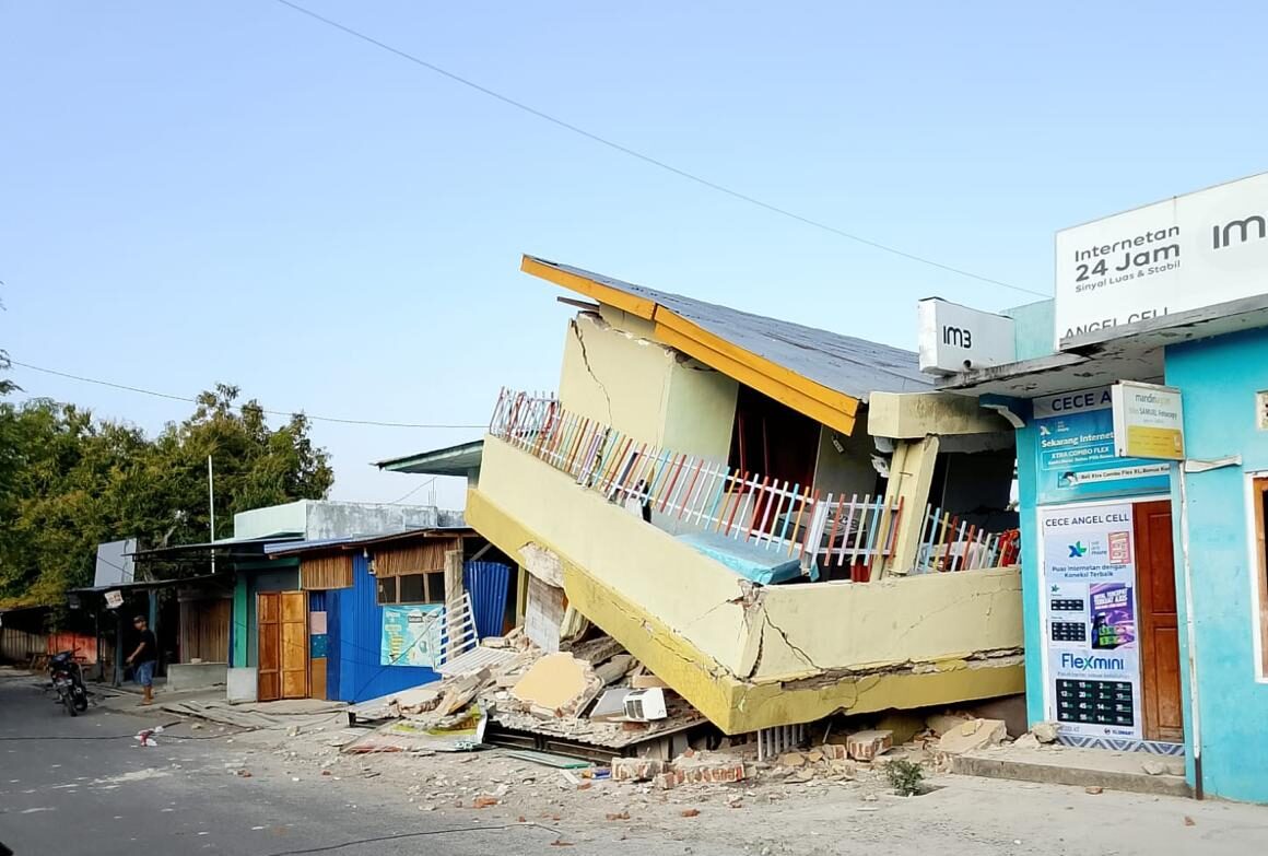 Gempa M7,7 Guncang NTT, 14 Orang Meninggal dan Sekitar 2.000 Warga Mengungsi