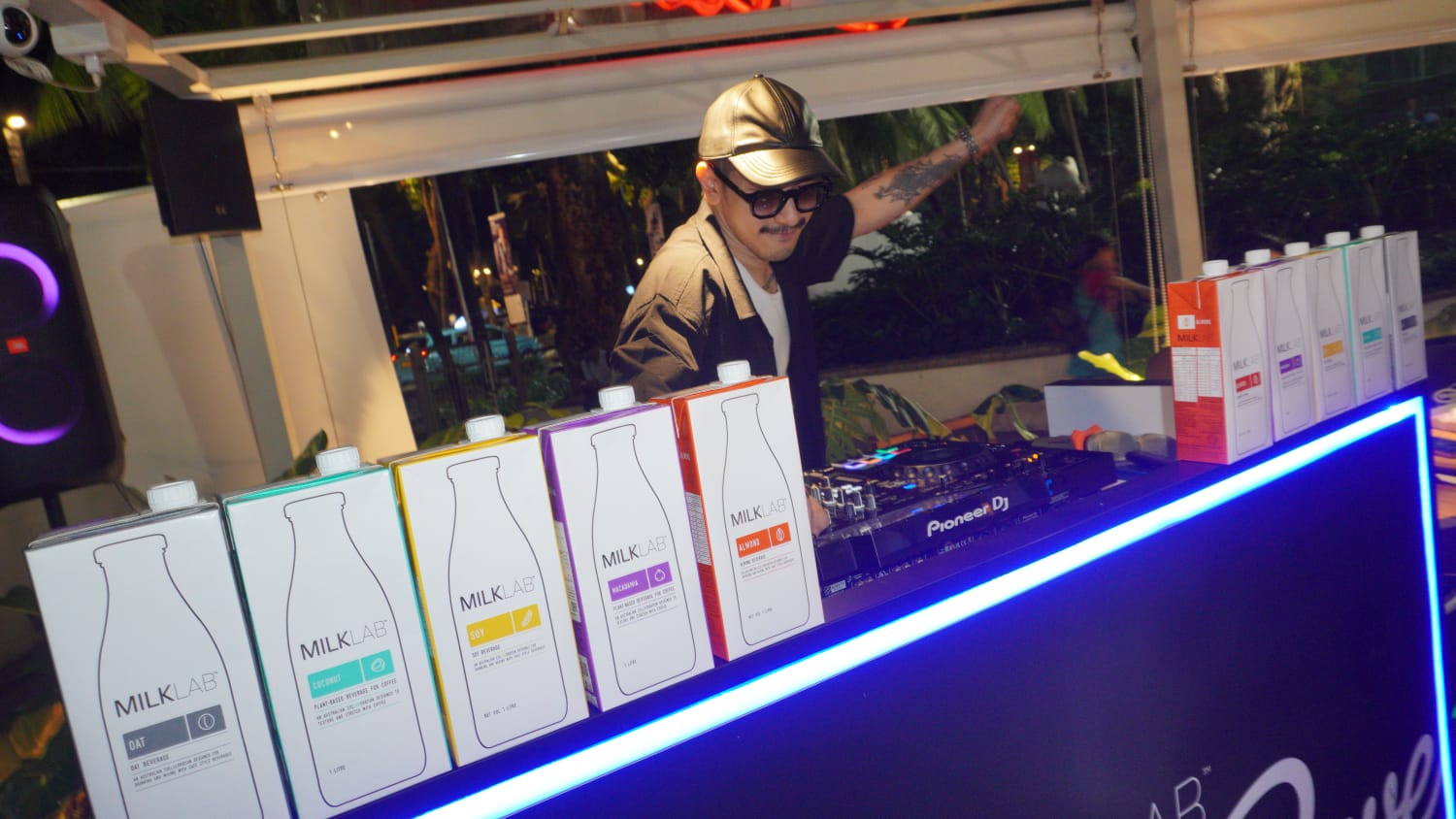 MILKLAB Ajak Coffee Lovers Jelajahi Kafe Lewat Program “Sip, Explore, and Win” dan Coffee Rave