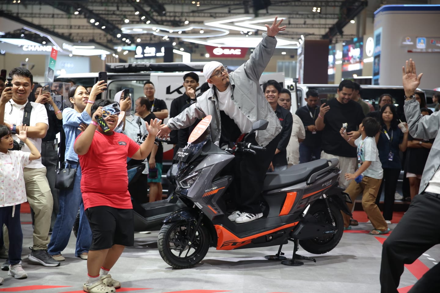 Liburan Lebih Hemat dengan Motor Listrik, Polytron Sambut GIIAS 2026 dan Berikan Subsidi Hingga Rp6,5 Juta