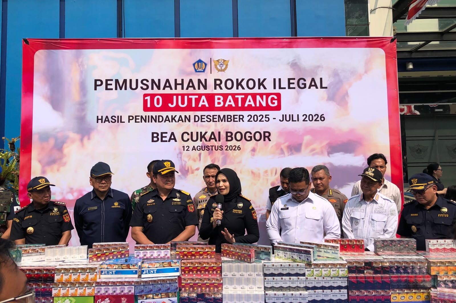 Bea Cukai Bogor Musnahkan 10 Juta Rokok Ilegal dan 642 Kilogram Tekstil