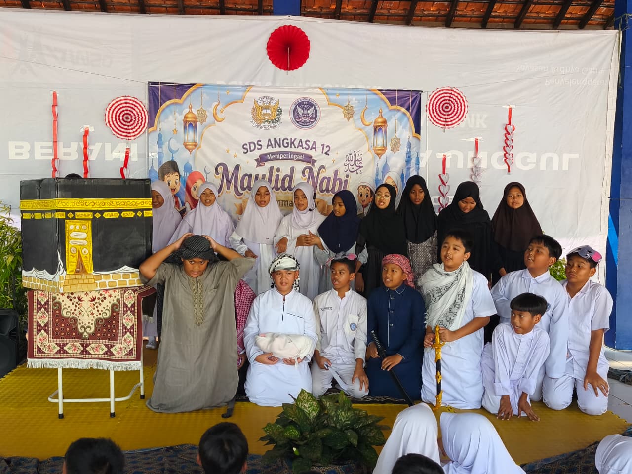 Maulid Nabi di SD Angkasa 12 Halim Dikemas Ceria, Ka Hae Ajak Siswa Belajar Akhlak Rasulullah