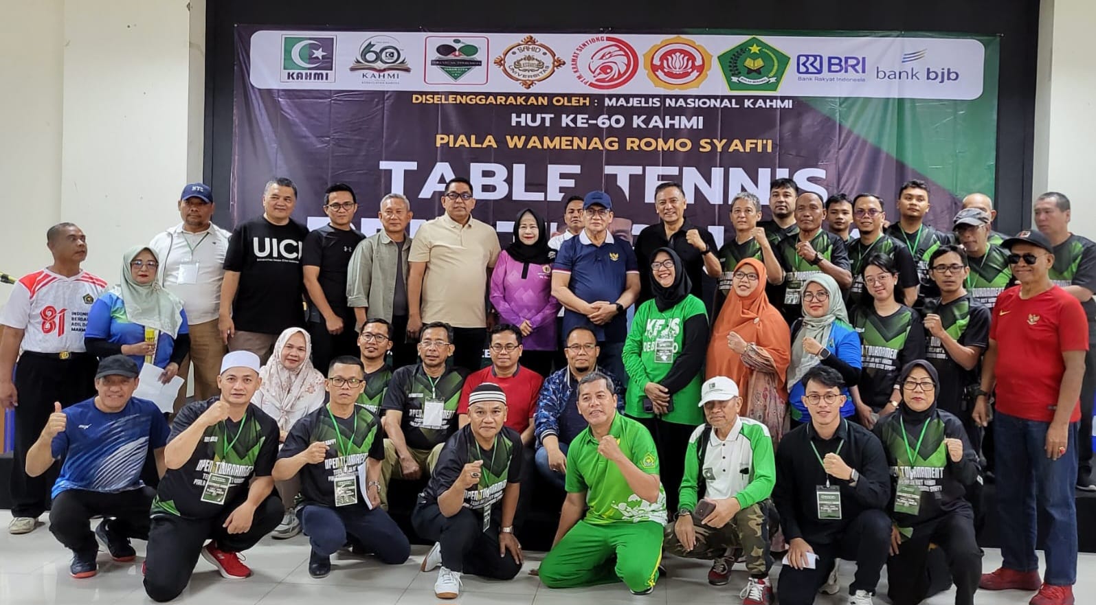 Meriah dan Sengit, Turnamen Tenis Meja Piala Romo Syafi’i Sukses Digelar Dua Hari