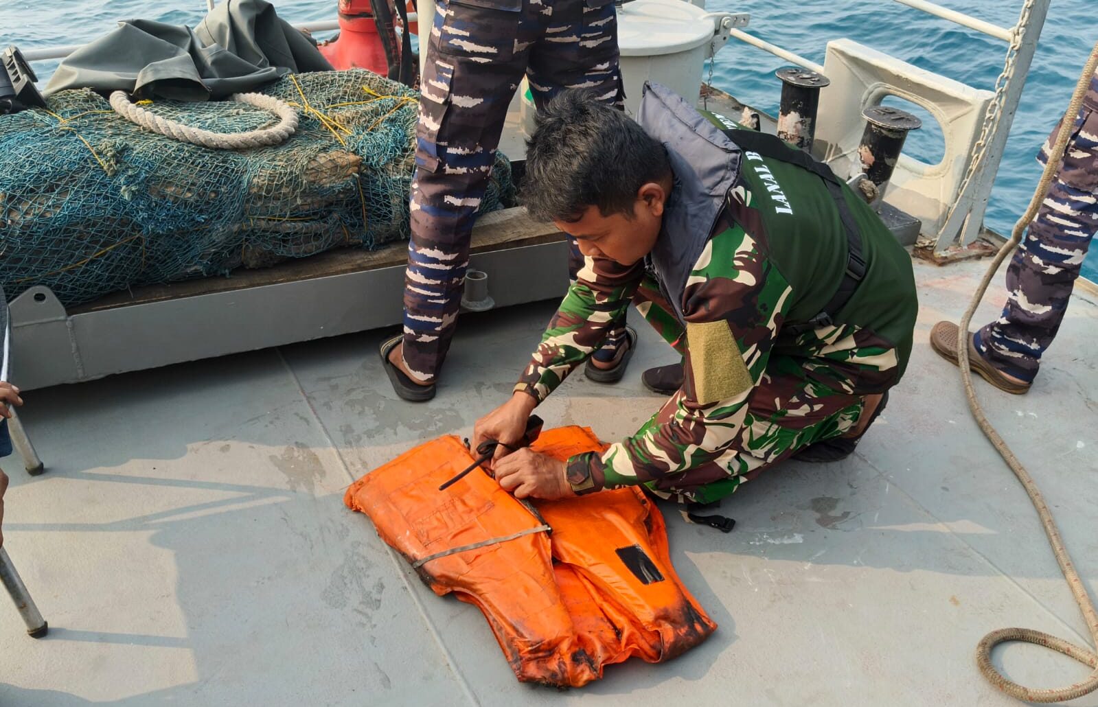 Pelampung Ditemukan di Perairan Cikoneng Anyer, TNI AL Lanjutkan Pencarian Lima Jurnalis