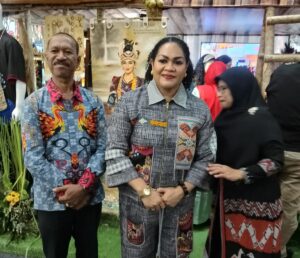 Dekranasda Manokwari Hadirkan Rumah Kaki Seribu di Kriyanusa 2026