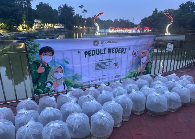 Pemkab Bogor Tebar 8.000 Benih Ikan Nilem di Situ Plaza Cibinong