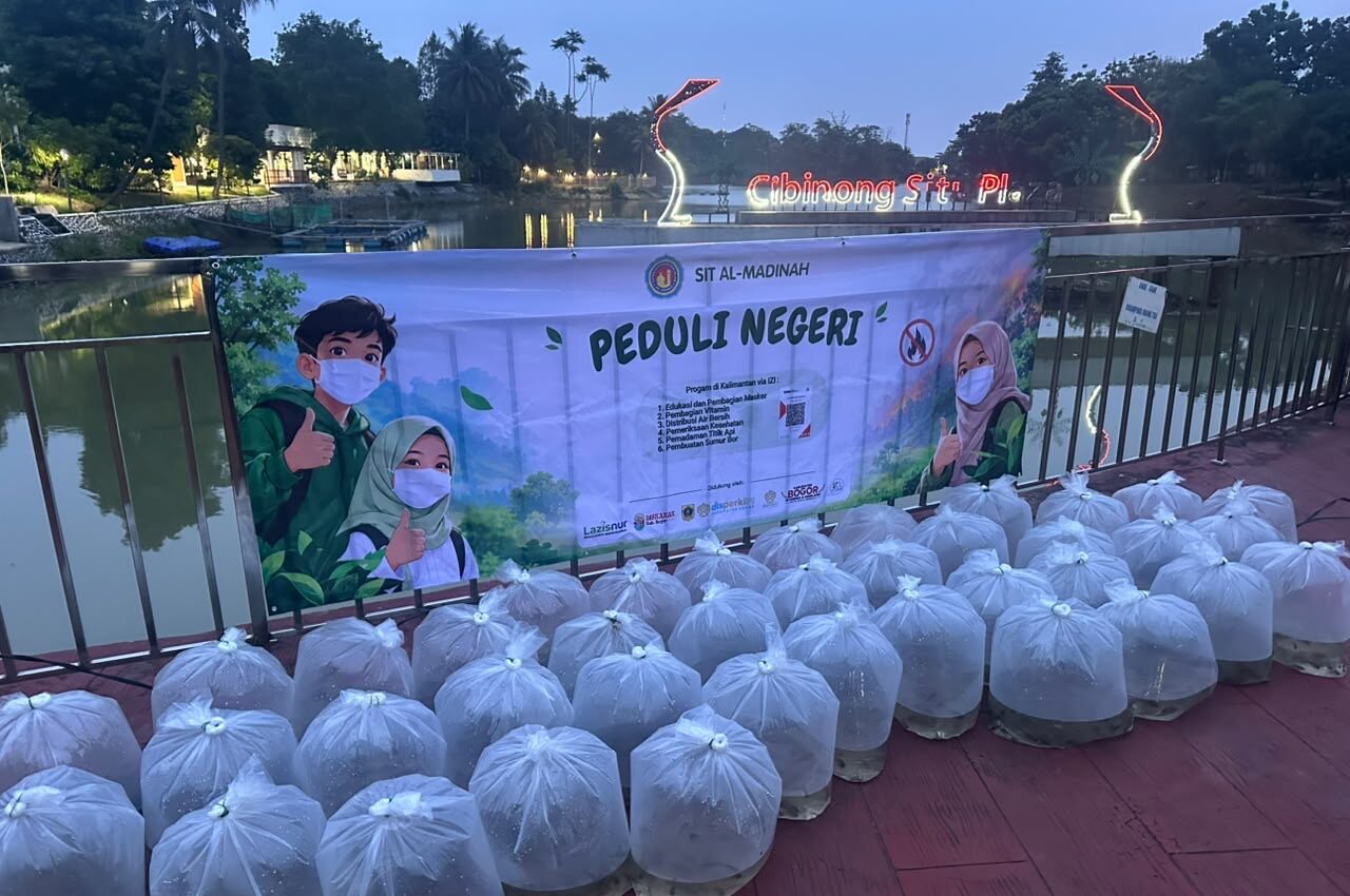 Pemkab Bogor Tebar 8.000 Benih Ikan Nilem di Situ Plaza Cibinong