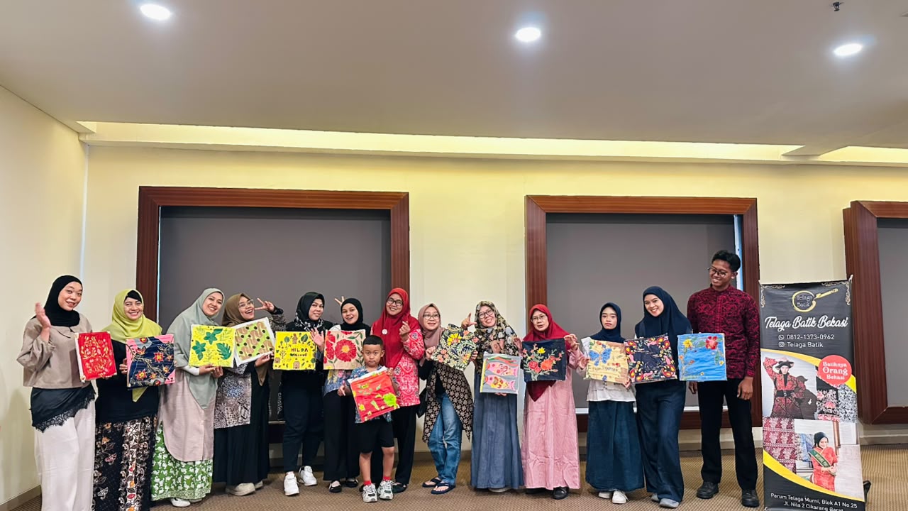 PrimeBiz Hotel Cikarang Ajak Masyarakat Kenali Batik Lewat “Bekasi Heritage Experience”