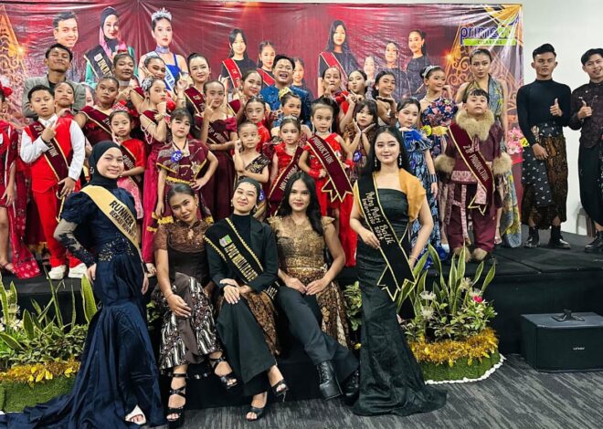 Fashion Show Batik Anak Meriahkan Hari Batik Nasional di PrimeBiz Hotel Cikarang