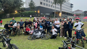 Rayakan Tiga Tahun, Aston Serang Gelar Funbike 4 KM dan Latihan Pushbike Anak