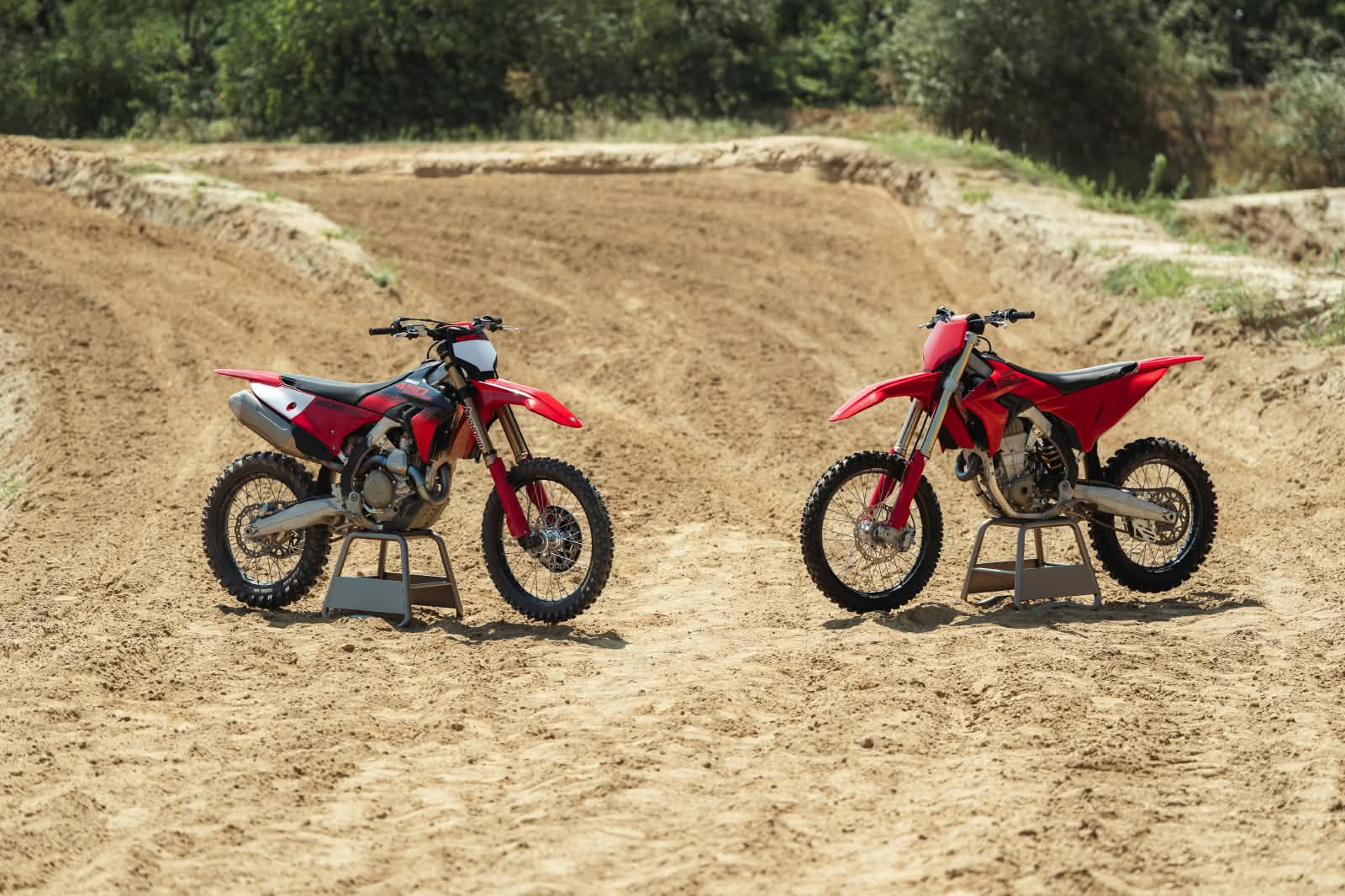 Ducati Desmo450 MX 2027 Diperbarui, Tawarkan Performa dan Ketahanan Lebih Baik
