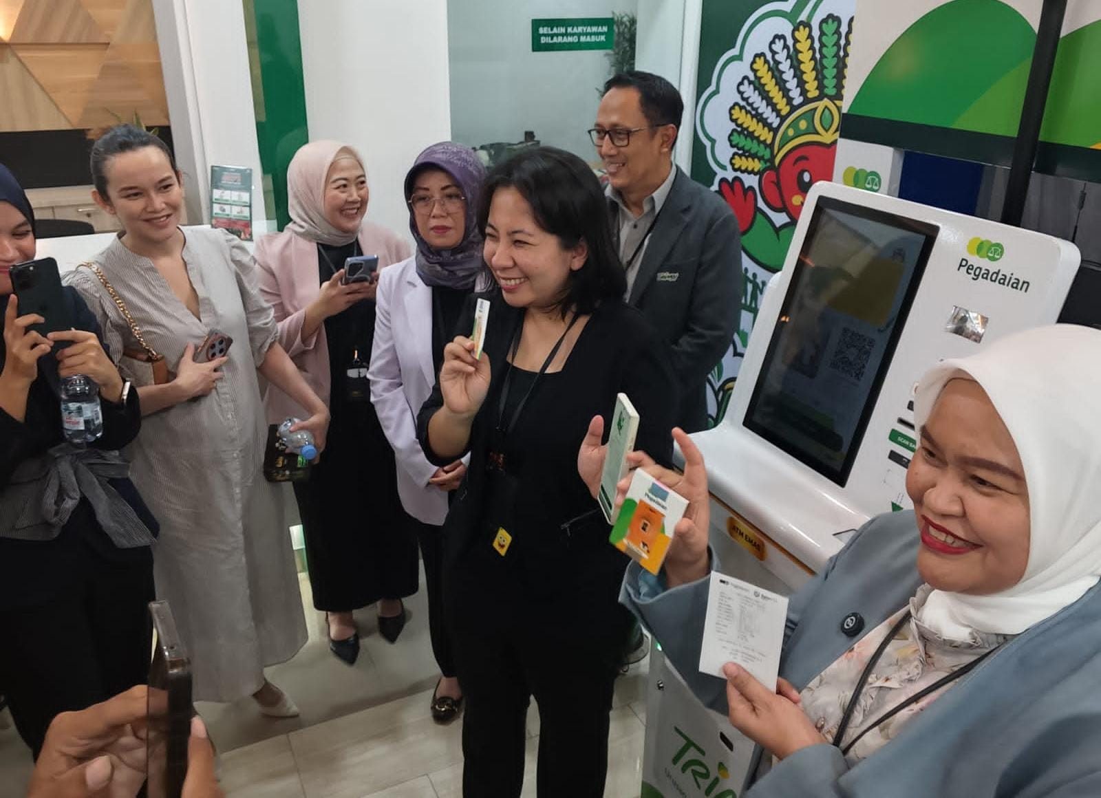 Pegadaian Luncurkan ATM Emas, Nasabah Bisa Cetak Emas Batangan Lewat Aplikasi Tring!