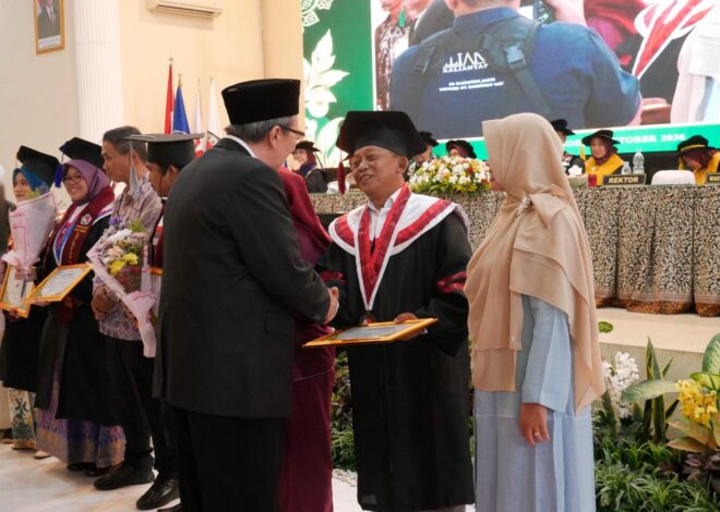 Wisuda ke-34 UNB, 120 Lulusan Didorong Berkontribusi bagi Masyarakat