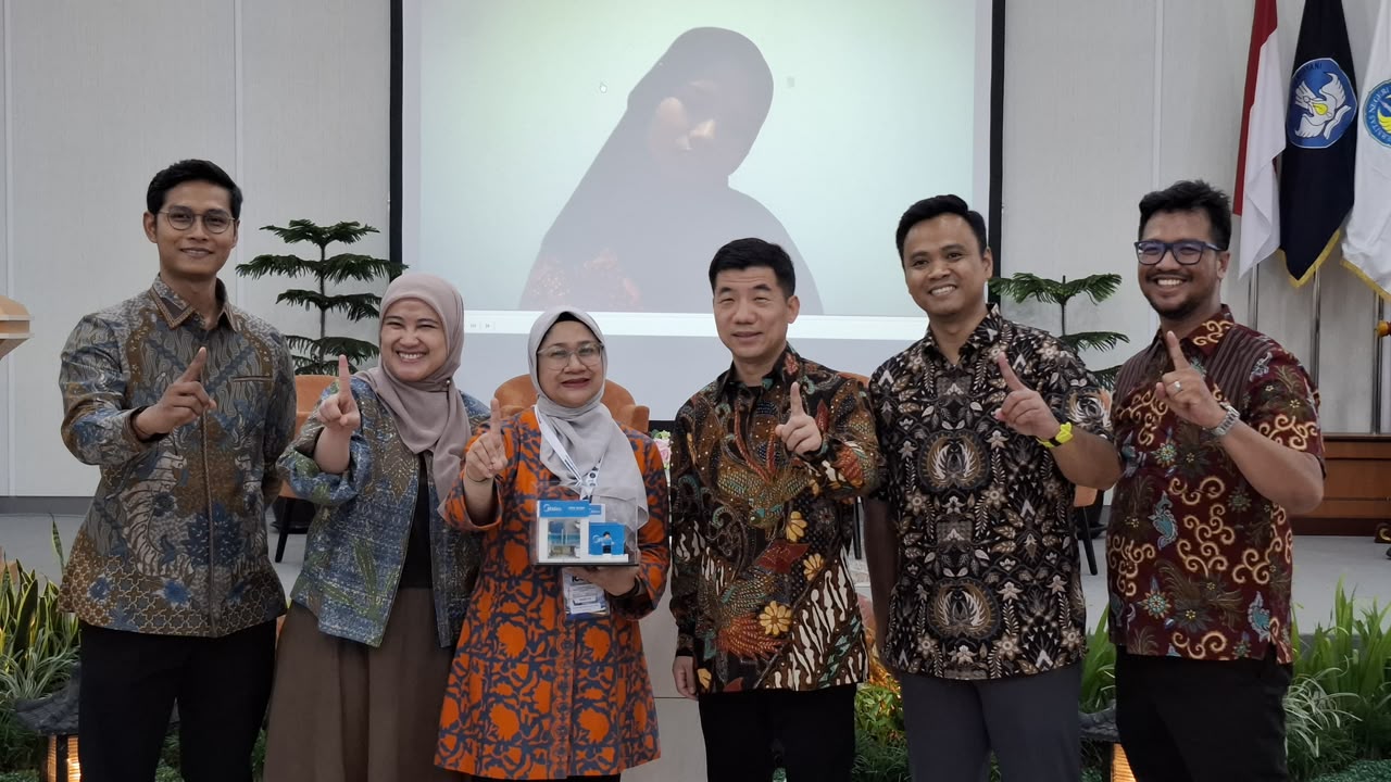 Midea Electronics Indonesia Teken MoU dengan ICCN di UNY