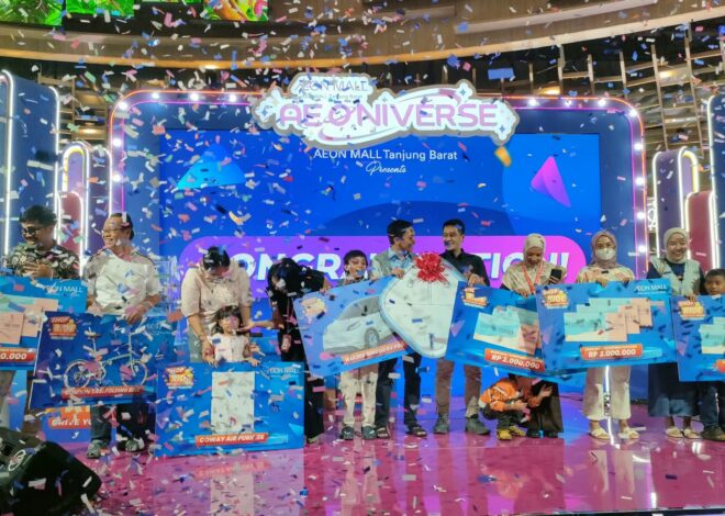 M. Ilyas Bawa Pulang Wuling Binguo EV Pro dari Undian AEON MALL Tanjung Barat