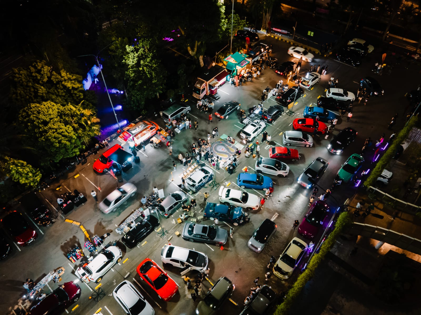 Honda Culture Indonesia Night Meet Up Ajak Pecinta Otomotif Berkumpul di Senayan Park