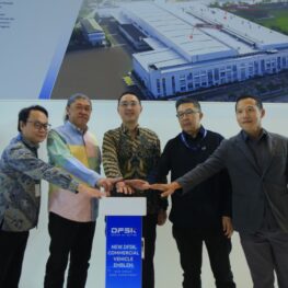 DFSK Perkenalkan Emblem Baru Kendaraan Komersial di PEVS 2026